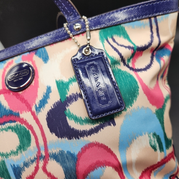 Gently Used Coach Signature Stripe Ikat Print Canvas Royal Blue Trimmed Tote Bag - Picture 4 of 16
